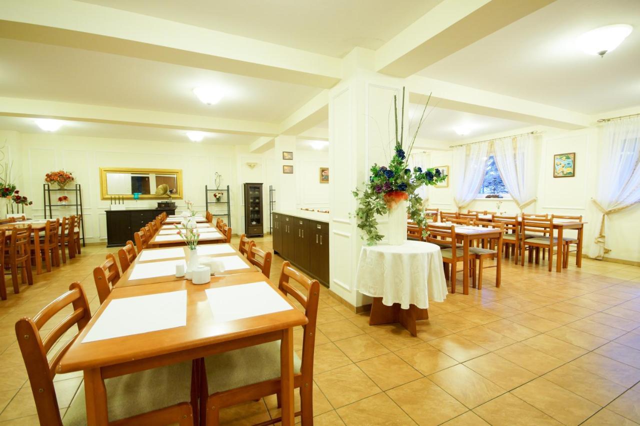 Koral Hotel Wladyslawowo-Chlapowo Ngoại thất bức ảnh