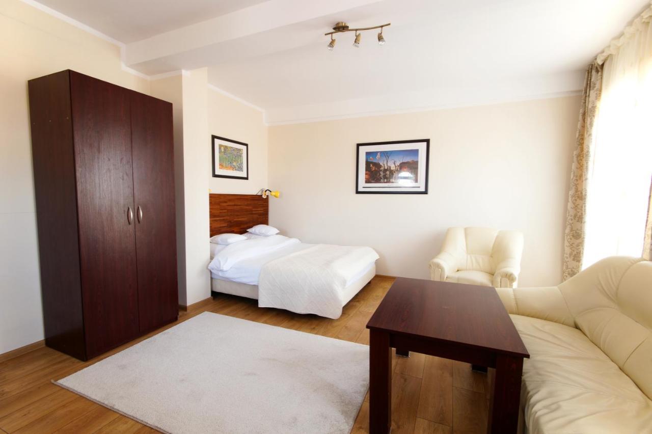 Koral Hotel Wladyslawowo-Chlapowo Ngoại thất bức ảnh